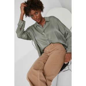 Košile ze směsi hedvábí Answear Lab dámská, zelená barva, relaxed, s klasickým límcem