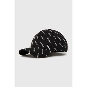 Bavlněná čepice Guess černá barva, vzorovaná